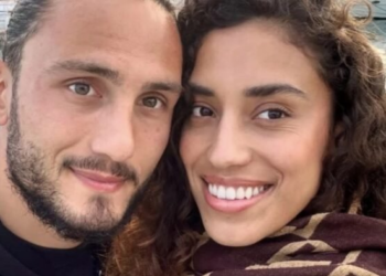 „ეგეთ კარგ სიტყვებს სახლში არასოდეს მეუბნები…“ – როგორ პასუხობს ქოჩორა შეყვარებულის სახალისო მიმოწერა