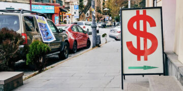 ვალუტის კურსი შეიცვალა! – რამდენ ლარად შეიძენთ დოლარს და ევროს?