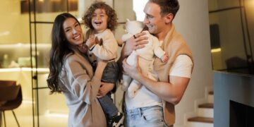 ,,მამიკოს გოგო“ – ირაკლი მაქაცარია გამომწერებს შვილთან ერთად გადაღებულ ფოტოს უზიარებს