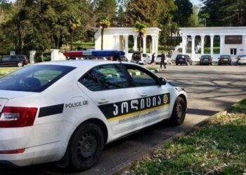 „მამა შვილს გადაეფარა…” – ოჯახის სამი წევრის მდგომარეობა მძიმეა, რა მოხდა წყალტუბოში?