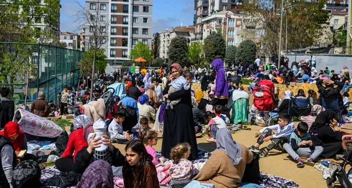 „ასეთი რამ არ გვინახავს…“ – რას წერენ ქართველი ემიგრანტები თურქეთში მომხდარ ძლიერ მიწისძვრაზე