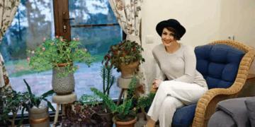 „ჩემი ჰონორარით ავაშენე…“ – ნახეთ, როგორ გამოიყურება მაკა ზამბახიძის ზღაპრული სახლი წყნეთში