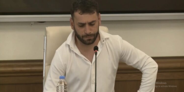 ,,სისხლის გუბესთან დამადებინა თავი და მითხრა, ამელოკა” – რას ჰყვება გიორგი ხოჭავა