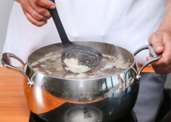 რას წარმოადგენს ქაფი, რომელიც ხორცის ხარშვისას წარმოიქმნება და საჭიროა თუ არა მისი მოცილება?