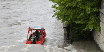 მტკვარში 25 წლამდე ასაკის სამ ახალგაზრდას ეძებენ – უახლესი ინფორმაცია