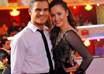 რატი გაჩეჩილაძე და კარინა ლისენკო მშობლები გახდნენ – ნახეთ, რა დაარქვეს შვილს და რა ემოციურ კადრებს აზიარებენ