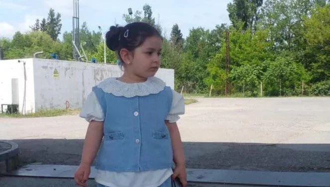 ,,ბავშვს გაუღვიძია, უთქვამს წყალი მინდაო, უცებ ისე დამძიმდა, ვერაფერი მოასწრეს” – სამტრედიაშია 4 წლის გოგონა მოულოდნელად გარდაიცვალა