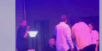 🎥 ძმებმა ჭოხონელიძეებმა და ზუკა ხუციშვილმა პროტესტის ფონზე იმღერეს – რა მოხდა კონცერტზე?