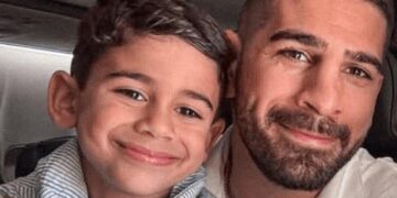 როდესაც ოლივეირას მოვუგე და ოქტაგონიდან გამოვედი იცით რა მითხრა ჰუგომ პირველი?” – ილია თოფურია შვილთან დიალოგს გვიყვება