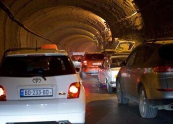 ,,შევესწარი, ახალ გზაზე გვირაბში, ბავშვებით გადავსებულ მანქანას ვიღაც შტერი შეასკდა”- რა საგანგაშო ინფორმაცია გავრცელდა სოციალურ ქსელში?