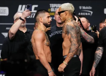 ილია თოფურიას საოცარი გამარჯვება! – ნახეთ ვიდეო, როგორ ჩააგდო ოლივეირა ნოკაუტში