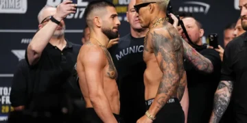 ილია თოფურიას საოცარი გამარჯვება! – ნახეთ ვიდეო, როგორ ჩააგდო ოლივეირა ნოკაუტში