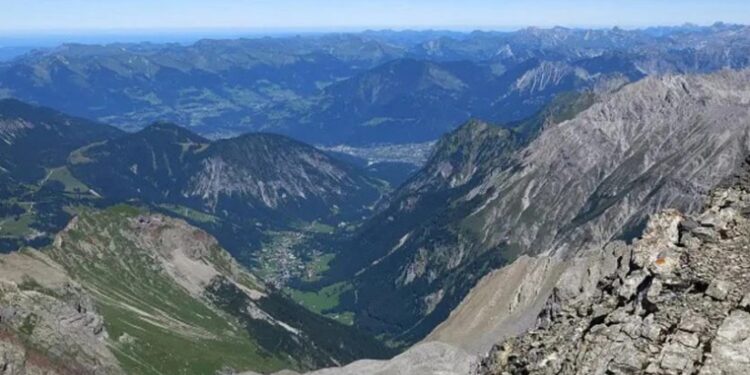 ბორტზე მყოფი ყველა მგზავრი დაიღუპა – ცნობილი ხდება ავიაკატასტროფის შესახებ