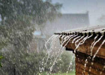 ძლიერი წვიმა წვიმა ელჭექით, სეტყვა და ქარი – როდის და რამდენი ხნით გაუარესდება ამინდი?