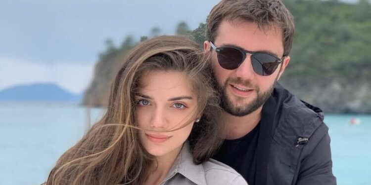 ,,გაიცანით ლილი სულაბერიძე” – ჯანეტ ქერდიყოშვილმა უსაყვარლესი უმცროსი შვილის კადრები პირველად გამოაქვეყნა