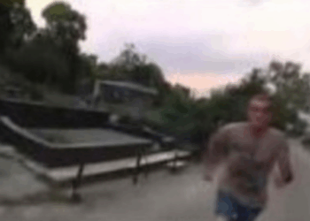 ვრცელდება ტურისტის დაყაჩაღების მცდელობა ქუთაისში – ნახეთ ვიდეო