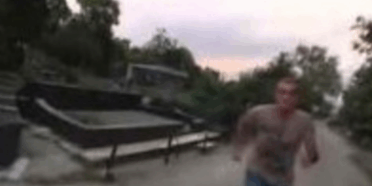 ვრცელდება ტურისტის დაყაჩაღების მცდელობა ქუთაისში – ნახეთ ვიდეო