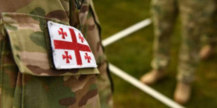 საცხოვრებელ კორპუსთან ჯარისკაცის ცხედარი იპოვეს – რა მოხდა ვაზიანის დასახლებაში?