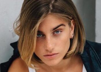 ია ნინიძის ქალიშვილის თამამი ფოტოსესია, რის გამოც მსახიობი გააკრიტიკეს – ნახეთ ფოტოები