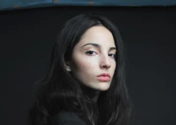 ,,სიკვდილის დროს, როცა ნელ-ნელა გონებას კარგავდა, სულ ბოლოს გვითხრა…” – რას წერს ელდარ შენგელაიას შვილიშვილი?