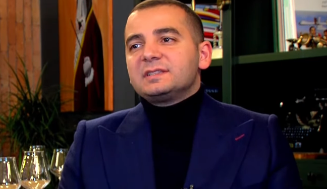 „პირველი შვილი გადამივარდა ხელიდან და დაიღუპა…“ – გიორგი თენაძე ცხოვრების უმძიმეს ტრაგედიაზე საუბრობს