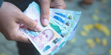 ვალუტის კურსი შეიცვალა – რამდენ ლარად შეიძენთ დოლარს და ევროს?