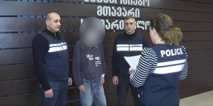 ,,დედას და ძმას გულ-მკერდის არეში ცივი იარაღით ჭრილობები მიაყენა” – საზარელი მკვლელობა თბილისში