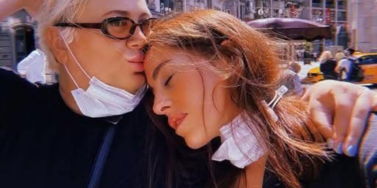 ნინი ქარსელაძე დედასთან, ხათუნა ჟორდანიასთან დაკავშირებით, ემოციურ პოსტს ავრცელებს