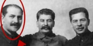 ვერ წარმოიდგენთ, ვინ არის სტალინის გვერდით ფოტოზე- სენსაციური ფაქტი, რომელმაც ისტორია შეცვალა!