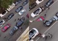 (VIDEO) მძღოლების ჩხუბი ბათუმში – ასეთი რამ მხოლოდ ფილმებში გექნებათ ნანახი